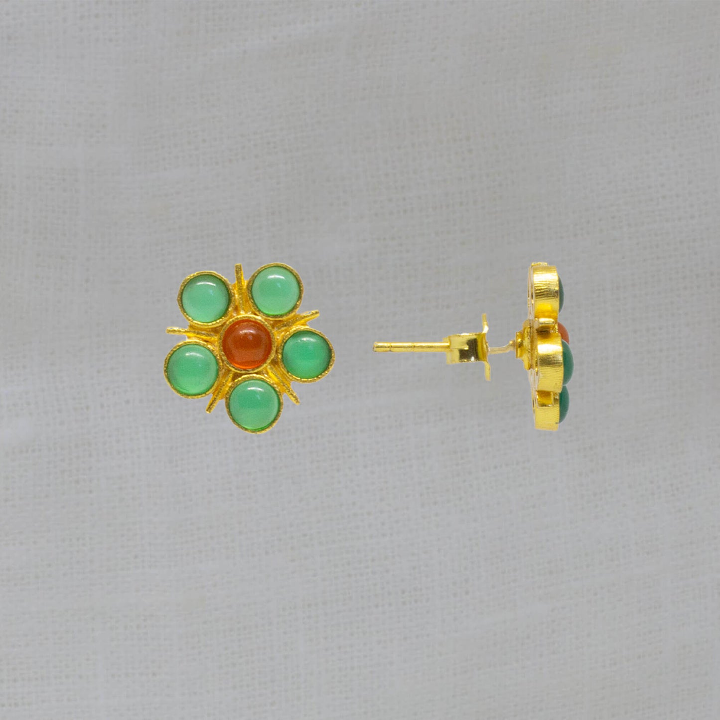 Joli Beau Sterling Silver 18ct Yellow Gold Vermeil Gem Stone Green Onyx & Cornelian Flower Stud Earrings