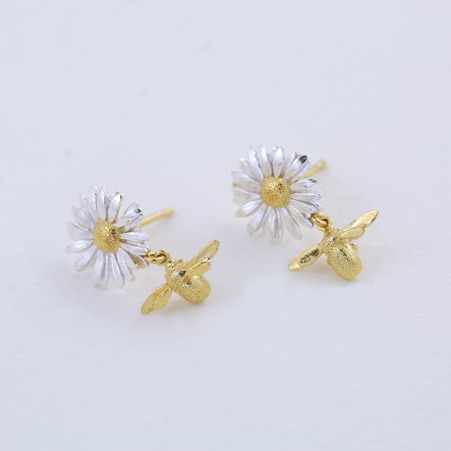Alex Monroe Silver Daisy Stud Earrings with Teeny Tiny Bee Drops & Gold Vermeil