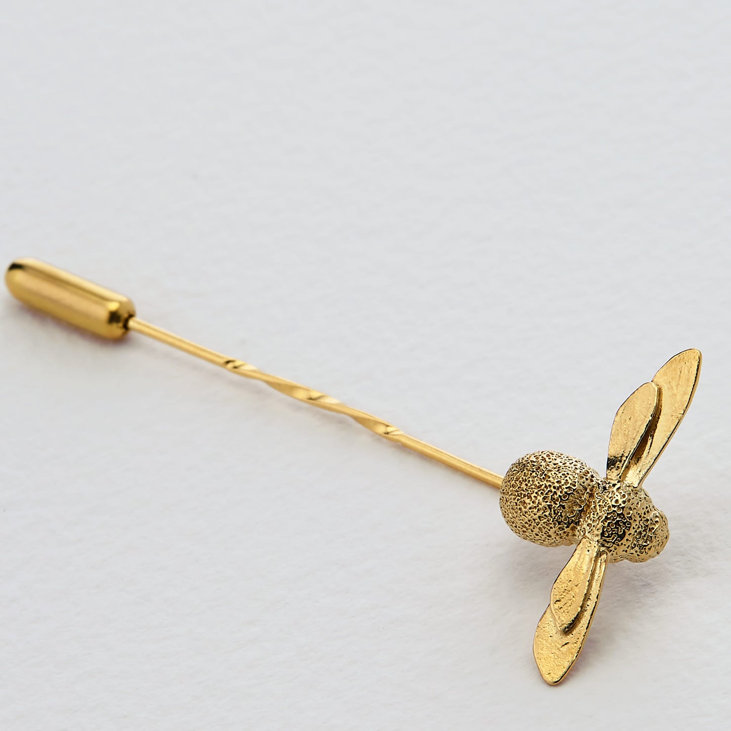22 carat Yellow Gold Bee Pin