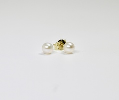 Love Lock 14ct Gold Classic Round 5mll Akoya White Pearl Stud Earrings
