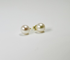 Love Lock 14ct Gold Classic Round Medium 7mll Akoya White Pearl Stud Earrings