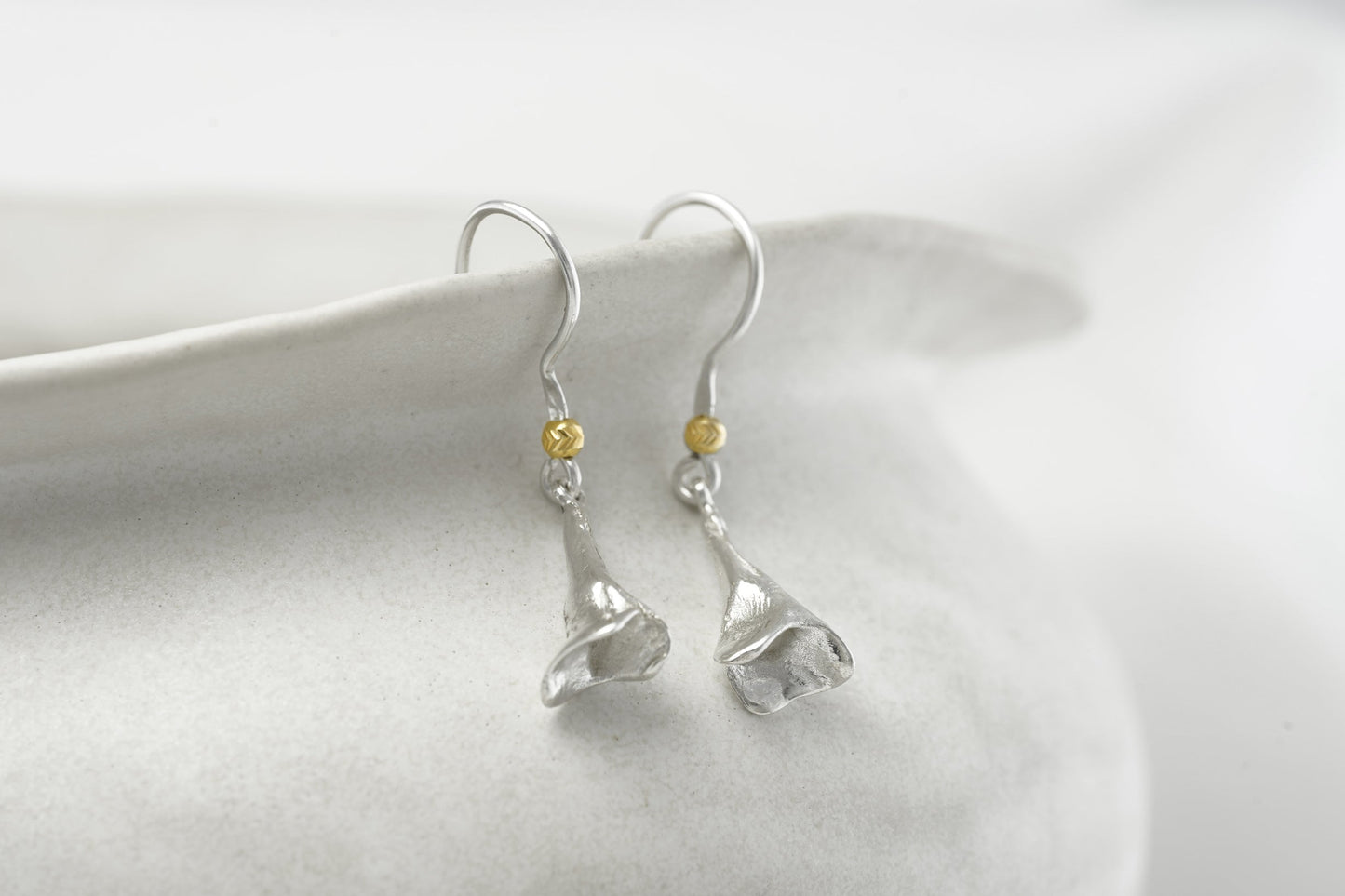 Joli Beau Sterling Silver Contemporary Lily Drop Earrings