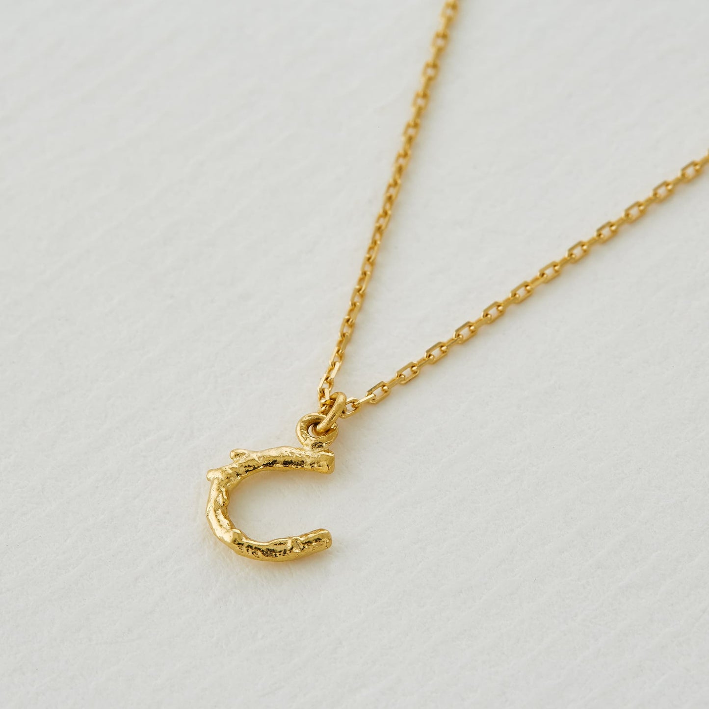 Alex Monroe 18ct Yellow Gold Teeny Tiny Horseshoe Necklace 🇬🇧